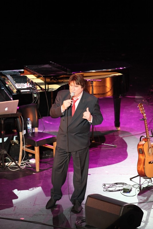 Bernard Sauvat Au Casino Du Liban